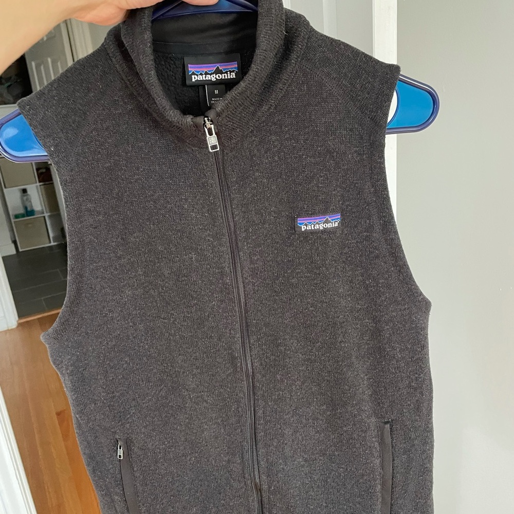 Patagonia women’s black vest, like new!